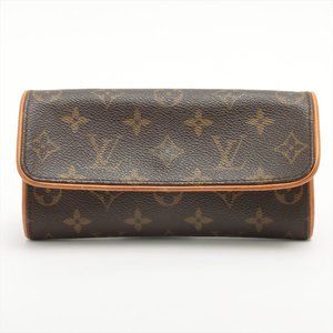 LOUIS VUITTON Twin Pochette PM